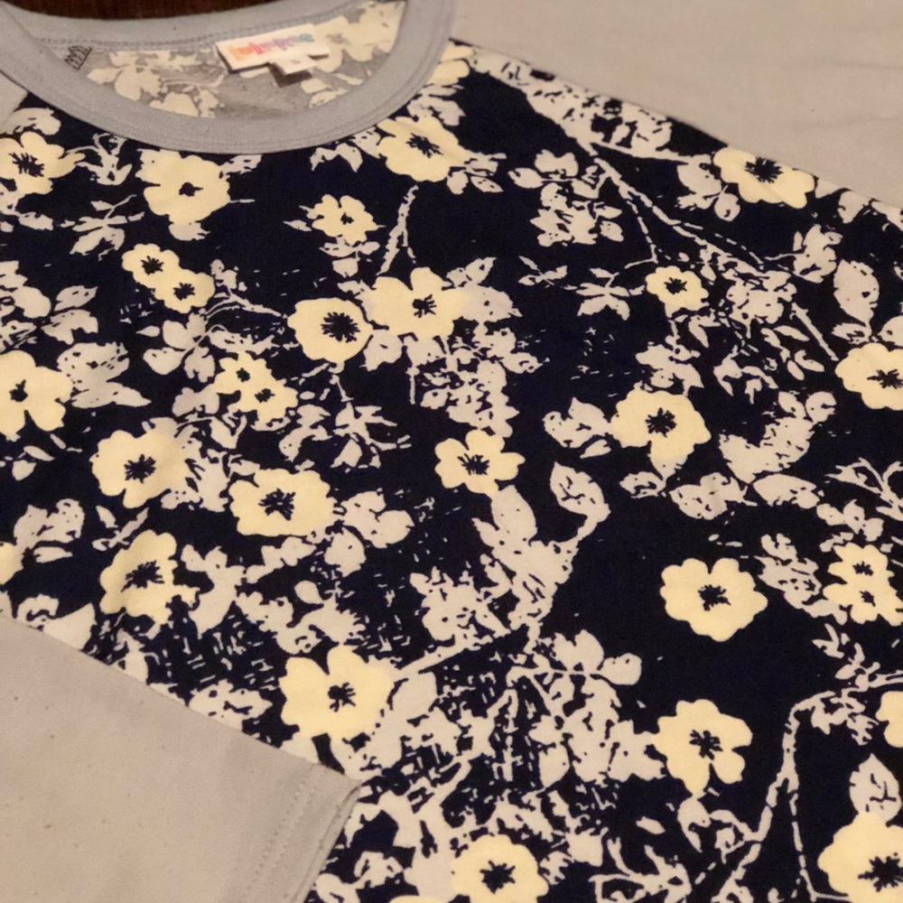 Small 2 tone Lularoe Randy - Picture 2 of 4